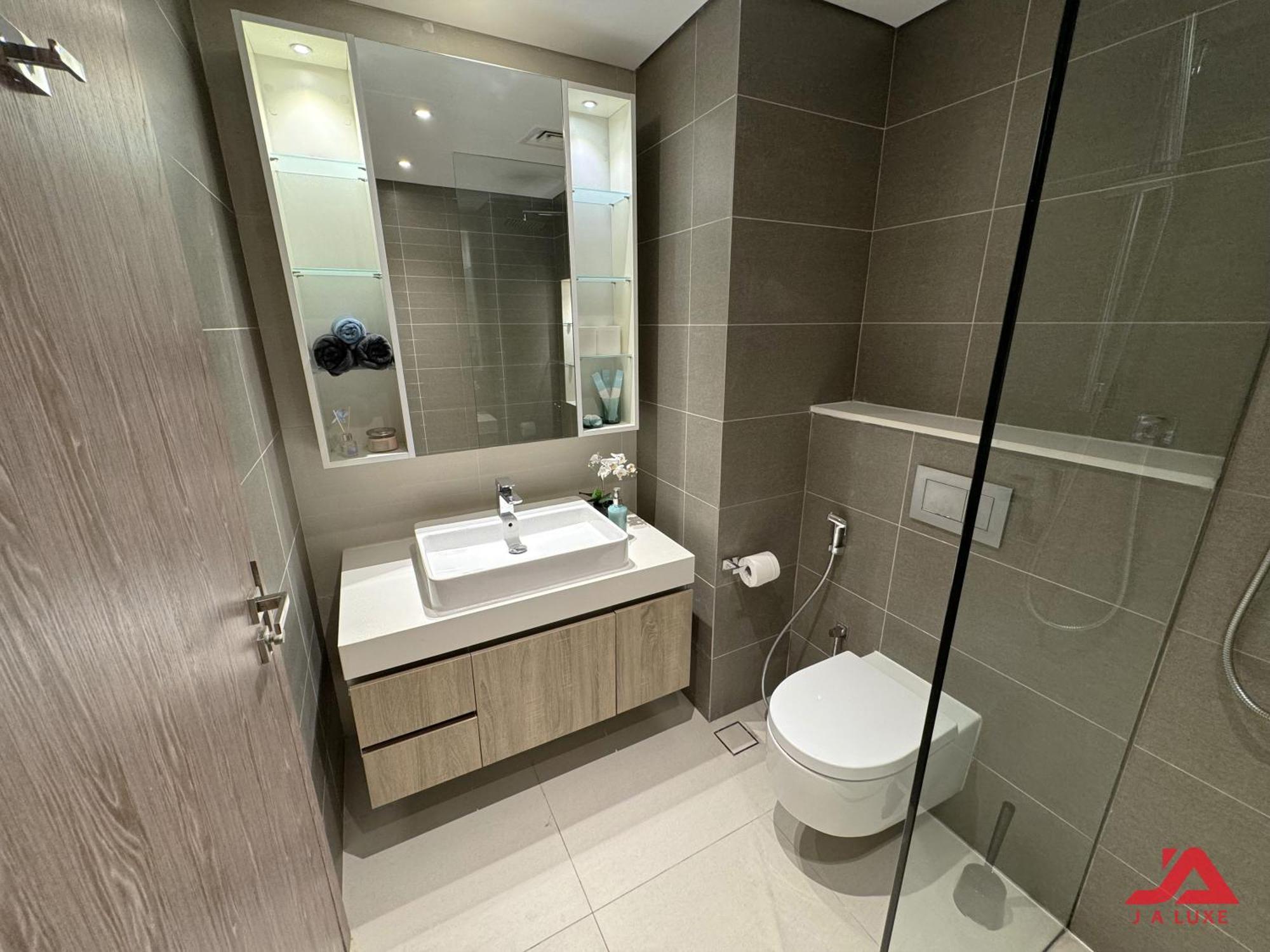 Cozy Sea View Apt In Liv Residence Tower, Dubai Marina Cozy Marina & Sea View Apt In Bay Central Tower With Modern Gym & Pool, Steps To Jbr Beach & Metro Exterior photo
